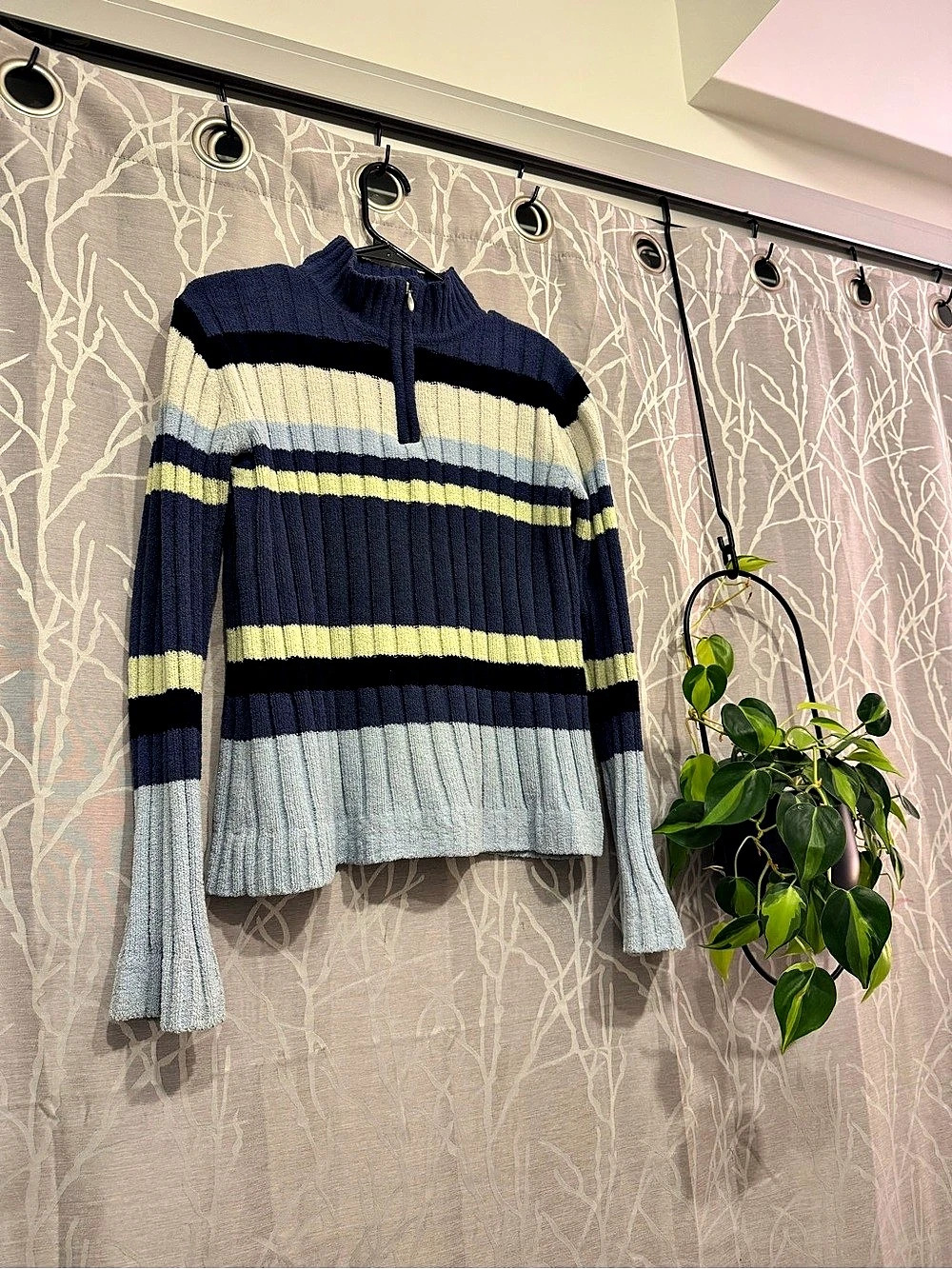 Denver Hayes Striped Quarter-Zip Sweater in Blue & Yellow Size Small